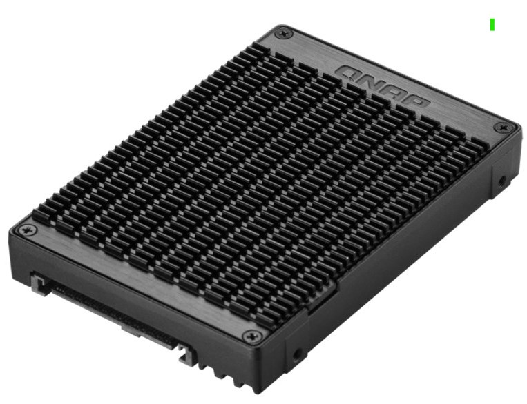 QN99777 QNAP QDA-UMP4 M.2 PCIe 4.0 NVMe SSD to U.2 PCIe NVMe SSD adapter, 1 Year WTY